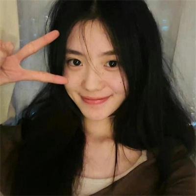 皮裘大衣女人